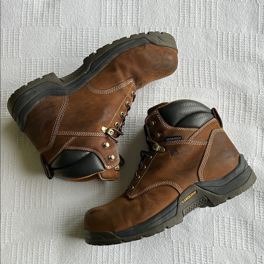 Carolina Men's 6” waterproof brown Composite toe work Boot size 10.5